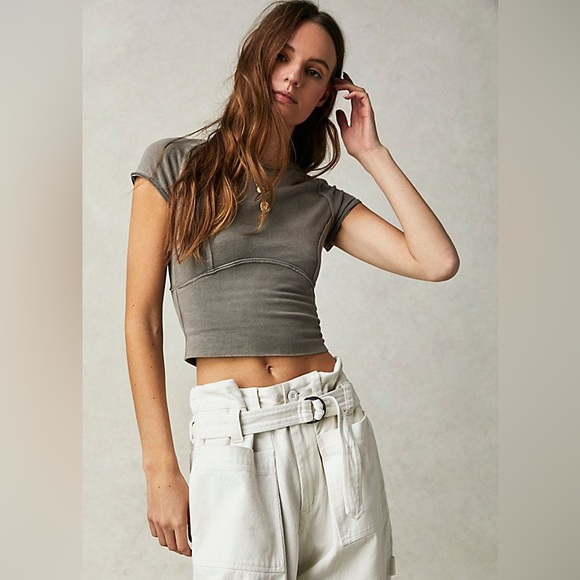 NWT We The Free Protagonist Tee at Free People in Grey, Size M - Picture 3 of 7